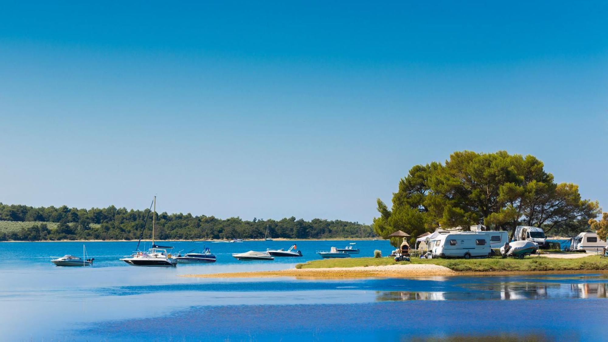 Fkk Adriatika In Fkk Solaris Naturist Resort Porec Exterior photo