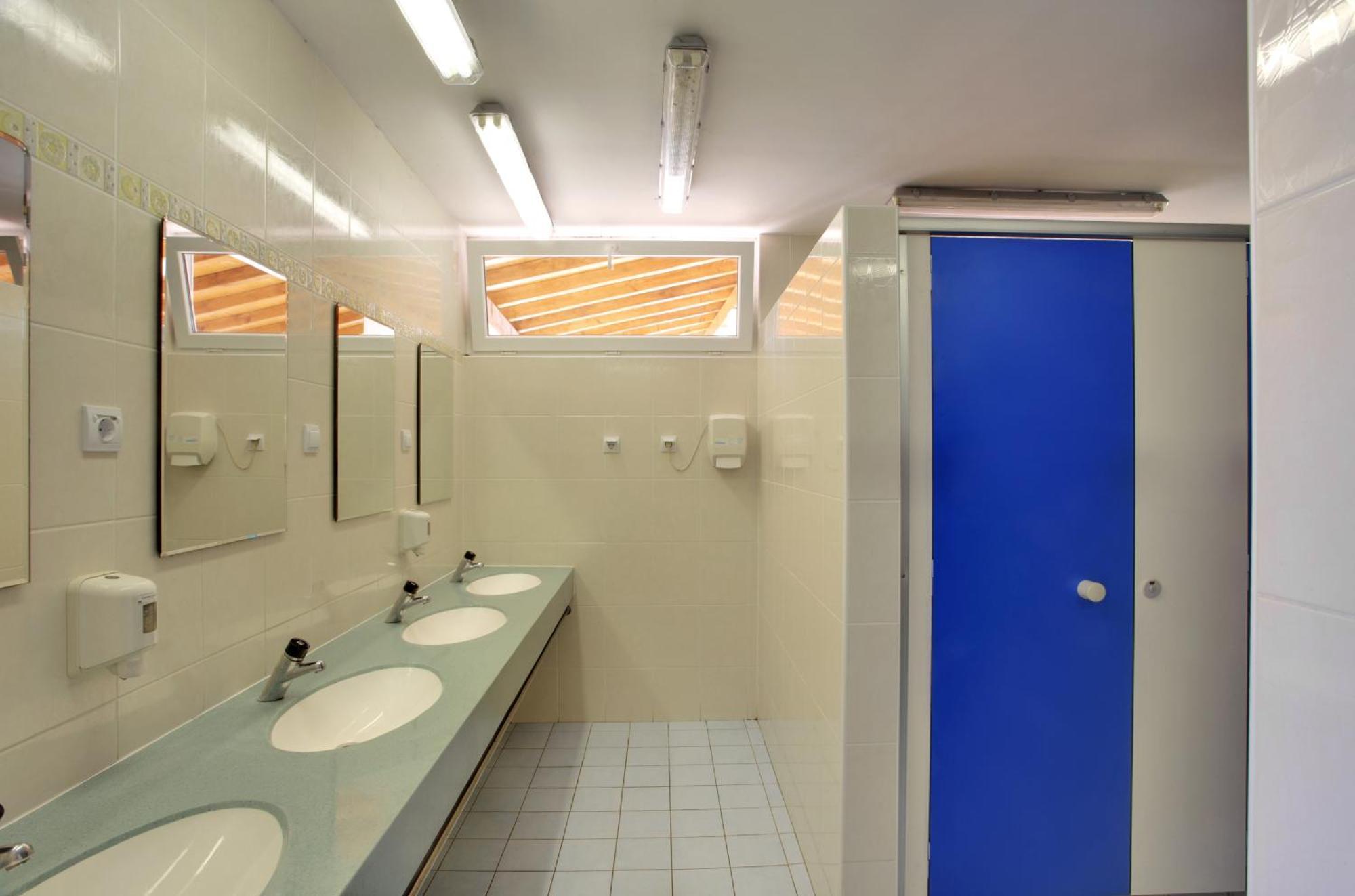 Fkk Adriatika In Fkk Solaris Naturist Resort Porec Exterior photo